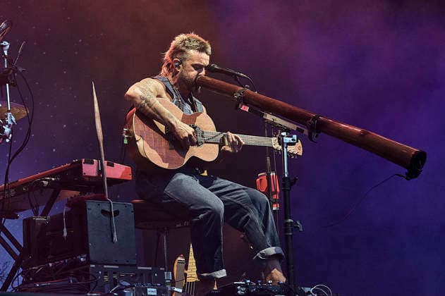 Xavier Rudd live beim 1. Openair Solothurn auf dem Schanzenplatz. Solothurn, 06.08.2026 *** Xavier Rudd live at 1 Openair Solothurn on Schanzenplatz in Solothurn, August 6, 2026 Foto:xP.xFrauchigerx xFuturexImagex ruud_6810
