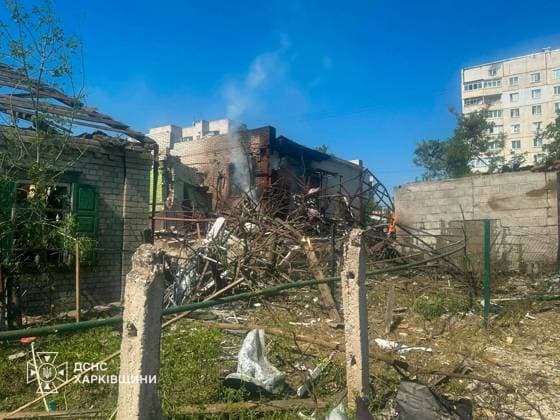 Russian missile attack in Ukraine s Balakliia BALAKLIIA, UKRAINE - AUGUST 7: (----EDITORIAL USE ONLY - MANDATORY CREDIT - STATE EMERGENCY SERVICE OF UKRAINE HANDOUT - NO MARKETING NO ADVERTISING CAMPAIGNS - DISTRIBUTED AS A SERVICE TO CLIENTS----) A heavily damaged building is seen following Russian missile strikes in Balakliia, Kharkiv region, Ukraine, on August 7, 2026. Six people were injured as the strikes sparked two fires, burning a shop, garage, vehicle and the roof of an educational institution, while a medical facility, apartment buildings and private homes were also damaged. State Emergency Service of Ukraine Handout Anadolu Balakliia Ukraine. Editorial use only. Please get in touch for any other usage.  Copyright: x2026xAnadoluxStatexEmergencyxServicexofxUkrainex xHandoutx