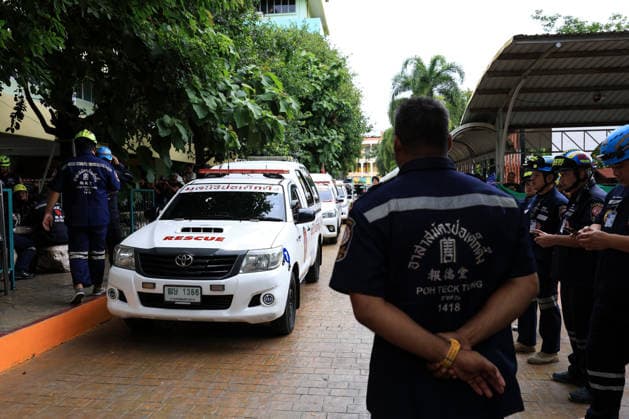 Death toll rises to 7 in Thailand school shooting: Local media BANGKOK, THAILAND - AUGUST 7: Emergency personnel work on the site of a shooting at Debsirin Nonthaburi School in Bang Kruai district, Nonthaburi province, north of Bangkok, Thailand on August 7, 2026. Valeria Mongelli Anadolu Bangkok Thailand. Editorial use only. Please get in touch for any other usage.  Copyright: x2026xAnadoluxValeriaxMongellix