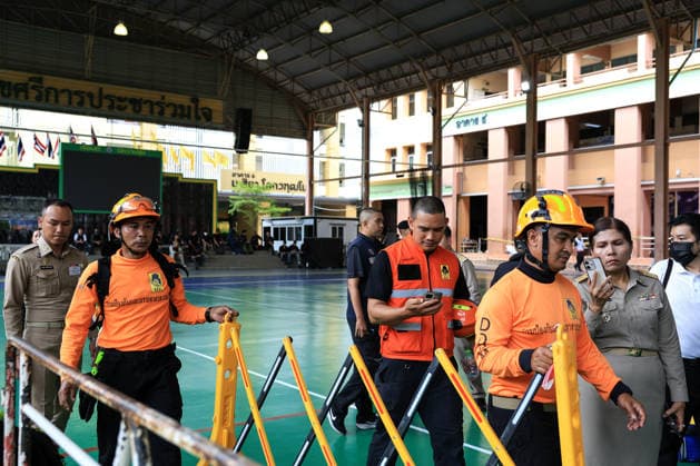 Death toll rises to 7 in Thailand school shooting: Local media BANGKOK, THAILAND - AUGUST 7: Emergency personnel work on the site of a shooting at Debsirin Nonthaburi School in Bang Kruai district, Nonthaburi province, north of Bangkok, Thailand on August 7, 2026. Valeria Mongelli Anadolu Bangkok Thailand. Editorial use only. Please get in touch for any other usage.  Copyright: x2026xAnadoluxValeriaxMongellix