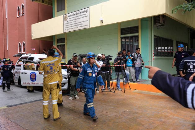 Death toll rises to 7 in Thailand school shooting: Local media BANGKOK, THAILAND - AUGUST 7: Emergency personnel work on the site of a shooting at Debsirin Nonthaburi School in Bang Kruai district, Nonthaburi province, north of Bangkok, Thailand on August 7, 2026. Valeria Mongelli Anadolu Bangkok Thailand. Editorial use only. Please get in touch for any other usage.  Copyright: x2026xAnadoluxValeriaxMongellix