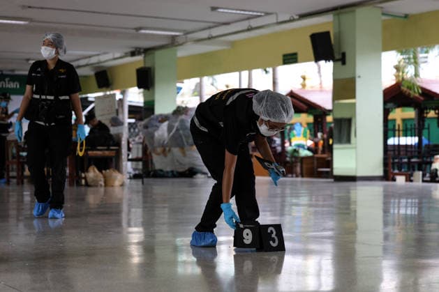 Death toll rises to 7 in Thailand school shooting: Local media BANGKOK, THAILAND - AUGUST 7: Forensic police officers work on the site of a shooting at Debsirin Nonthaburi School in Bang Kruai district, Nonthaburi province, north of Bangkok, Thailand on August 7, 2026. Valeria Mongelli Anadolu Bangkok Thailand. Editorial use only. Please get in touch for any other usage.  Copyright: x2026xAnadoluxValeriaxMongellix