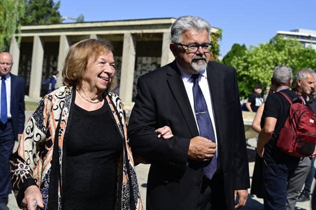 Last farewell to Czech artist Milan Knizak took place at the Strasnice Crematorium, in Prague, Czech Republic, on August 7, 2026. On the photo are seen, from left, former first lady Livia Klausova and former Prague Castle chancellor and current head of the Vaclav Klaus Institute Jiri Weigl. (CTKxPhoto RomanxVondrous) CTKPhotoP2026080703019  CTKPhotoP2026080703019