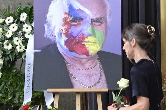 Last farewell to Czech artist Milan Knizak took place at the Strasnice Crematorium, in Prague, Czech Republic, on August 7, 2026. (CTKxPhoto RomanxVondrous) CTKPhotoP2026080703155  CTKPhotoP2026080703155