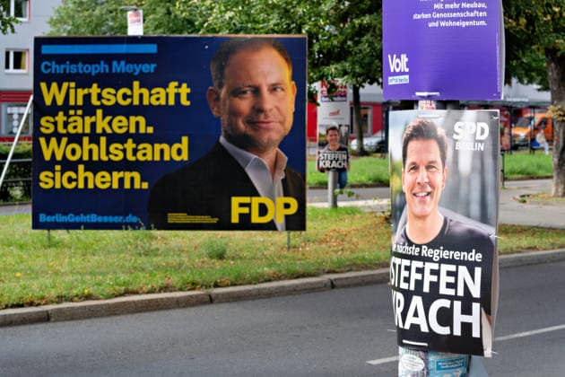 Berlin,07.08.2026,Wahlplakat der Partei FDP Christoph Meyer,SPD Steffen Krach,Volt zur Wahl zum 20.Abgeordnetenhaus von Berlin sowie zu den Bezirksverordnetenversammlungen am 20.09.2026. *** Berlin, August 7, 2026—Election posters for the FDP (Christoph Meyer), SPD (Steffen Krach), and Volt for the election to the 20th Berlin House of Representatives and the district councils on September 20, 2026