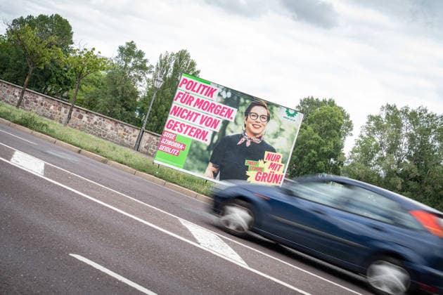 Wahlplakat von BÜNDNIS90 Die Grünen mit der Spitzenkandidatin Susan Sziborra-Seidlitz;Wahlplakat zur Landtagswahl 2026 in Magdeburg, Sachsen-Anhalt, Magdeburg Sachsen-Anhalt Deutschland Magdeburg Innenstadt *** Election poster for BÜNDNIS90 The Greens featuring lead candidate Susan Sziborra Seidlitz; poster for the 2026 state election in Magdeburg, Saxony-Anhalt, Magdeburg, Saxony-Anhalt, Germany; Magdeburg city center