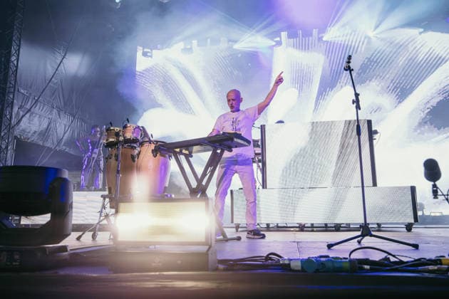 06.08.2026, Tartu. Moby performed a live show at the Tartu Song Festival Grounds, celebrating the 25th anniversary of his iconic album Play. Photo: Dmitri Kotjuh Järva Teataja Tartu Tartumaa Estonia 2DK06AUG26F067  Copyright: xDmitrixKotjuhx Moby