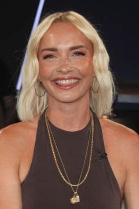 ABB TALKSHOW- Janin Ullmann, geb. Reinhardt deutsche Fernsehmoderatorin, Schauspielerin zu Gast in der NDR Talkshow aus dem NDR 3 Studio am Freitag 07.08.2027 in Hamburg Aufzeichnung vom 26.06.2026 Hamburg Deutschland *** ABB TALK SHOW: Janin Ullmann (née Reinhardt), German television host and actress, appeared as a guest on the NDR talk show from the NDR 3 studio on Friday, August 7, 2027, in Hamburg. The episode was recorded on June 26, 2026, in Hamburg, Germany.