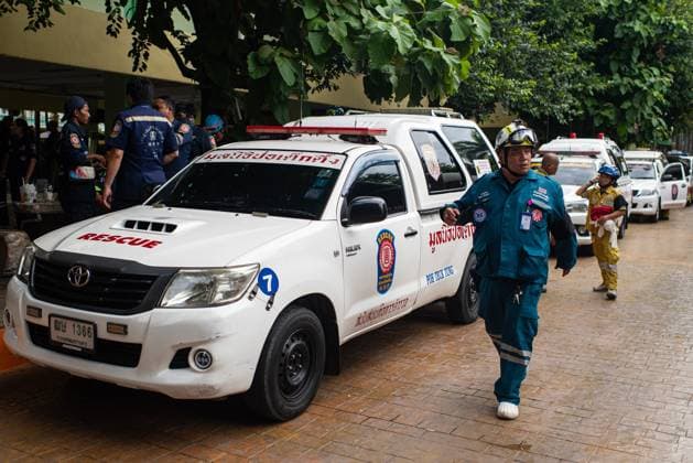 August 7, 2026, Nonthaburi, Thailand: Rescue workers seen working at the scene following a school mass shooting..At least 7 people, including the gunman, died in a school mass shooting. A 14-year-old student started by killing his grandparents at their home, then opened fire at the school before killing himself. Nonthaburi Thailand - ZUMAs197 20260807_aaa_s197_007 Copyright: xPeeraponxBoonyakiatx