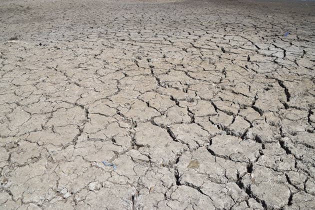 August 7, 2026, London, England, United Kingdom: A part of Hollow Pond in Leytonstone dries up as a drought persists in London and other parts of the UK. London United Kingdom  - ZUMAv130 20260807_zip_v130_009 Copyright: xVukxValcicx