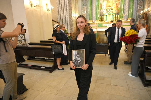 Men carry the coffin of Polish volunteer Marek Rusek-Wolski, who was killed near Kharkiv by a Russian drone attack, from the Cathedral of St Alexander after the farewell ceremony in Kyiv, Ukraine, August 7, 2026. The tragedy occurred at the end of July (approximately 27 July) near Kharkiv, when the volunteer came under a targeted Russian drone strike while on a humanitarian mission. Marek Rusek-Wolski was an administrator of the Polish volunteer community Razem dla Ukrainy. Since early 2023, he had been regularly travelling to Ukraine. He used to organise fundraisers, purchase and deliver food, medicines, hygiene products and animal feed to the most dangerous front-line settlements in the Kharkiv region. (Photo by Yevhen Kotenko Ukrinform)  Copyright: xYevhenxKotenkox