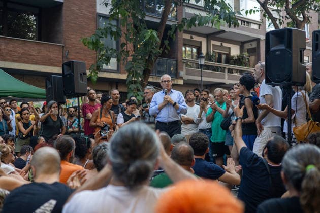 News - Spin Time, permanent presidium outside the evicted social center, 7 august 2026 Spin time, public assembly August 7, 2026, the mayor of Rome Gualtieri takes the floor in the assembly Rome Spin Time social center Italy Copyright: xMattiaxDavidxRinaldix xLiveMediax LPN_2595320