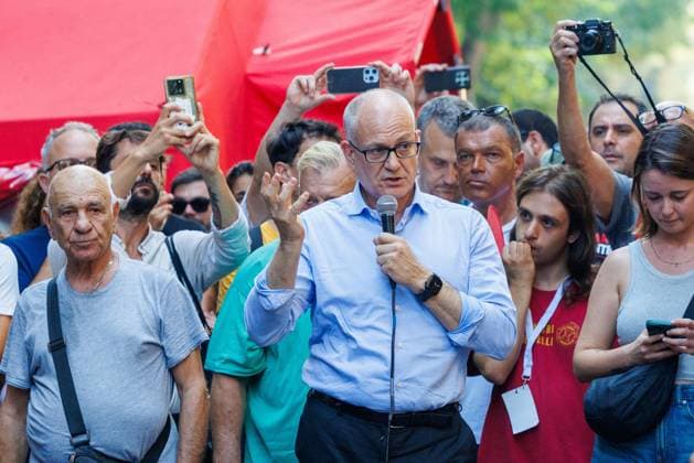 News Bilder des Tages August 7, 2026, Rome, Roma, Italy: Mayor Roberto Gualtieri participates in the public meeting of Spin Time Rome, 07 08 26 Rome Italy  - ZUMAa289 20260807_zia_a289_017 Copyright: xFrancescoxFotiax xAgfx