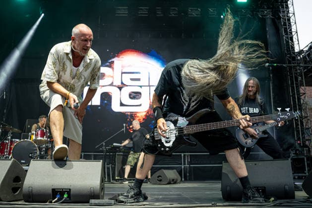 Zak Tell, lead singer of the Swedish-Norwegian band Clawfinger, and bassist Andre Skaug at the 29th Brutal Assault extreme music festival in Josefov fortress near Jaromer, Nachod district, Hradec Kralove Region, Czech Republic, August 7, 2026. (CTKxPhoto DavidxTanecek) CTKPhotoP2026080706869  CTKPhotoP2026080706869