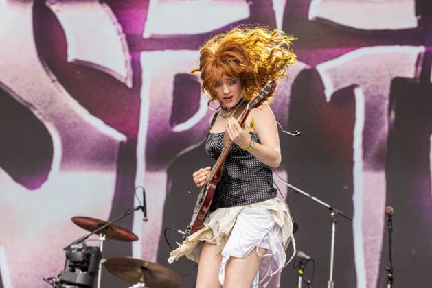 August 7, 2026, San Francisco, California, USA: ELEANOR LIVINGINSTON of Die Spitz during Outside Lands Music Festival in San Francisco, California San Francisco USA  - ZUMAs135 20260807_zap_s135_076 Copyright: xDanielxDeSloverx