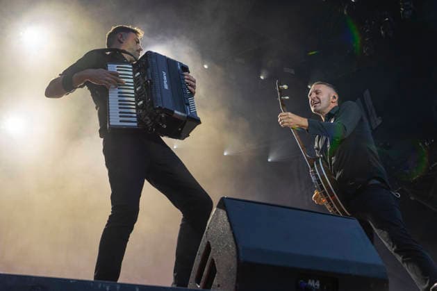 Dropkick Murphys, Tim Brennan und Jeff DaRosa, auf der Bühne beim Taubertal-Festival 2026 in Rothenburg ob der Tauber, Deutschland, am 7. August 2026. *** Dropkick Murphys, Tim Brennan, and Jeff DaRosa, on stage at the Taubertal Festival 2026 in Rothenburg ob der Tauber, Germany, on August 7, 2026 Copyright: HMBxMedia xHeikoxBecker
