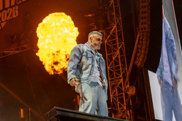 Sido performt auf der Bühne beim Taubertal-Festival 2026 in Rothenburg ob der Tauber, Deutschland, am 7. August 2026. *** Sido performs on stage at the Taubertal Festival 2026 in Rothenburg ob der Tauber, Germany, on August 7, 2026 Copyright: HMBxMedia xHeikoxBecker