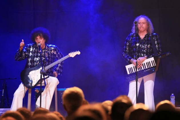 IPA87311536 - in the photo I Cugini di Campagna Tiziano Leonardi Nick Luciani Ivano Michetti e Silvano Michetti performing live in Giardinello for the Feast of the Most Holy Crucifix  Copyright: xAlbertoxLoxBiancox xx 87311536