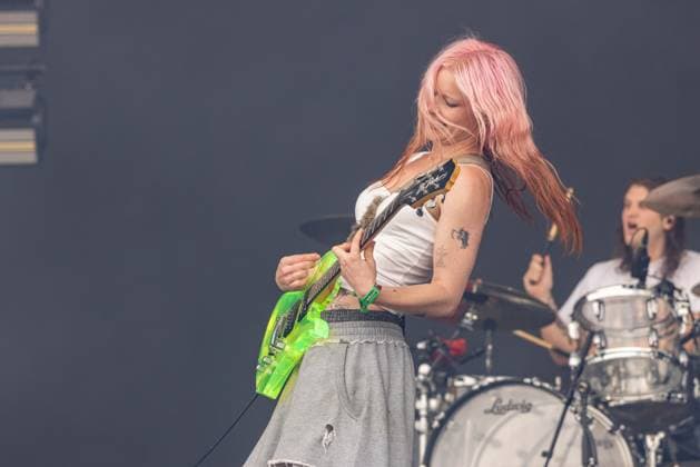 August 7, 2026, San Francisco, California, USA: RHIAN TEASDALE of English rock band Wet Leg during Outside Lands Music Festival in San Francisco, California San Francisco USA  - ZUMAs135 20260807_zap_s135_112 Copyright: xDanielxDeSloverx