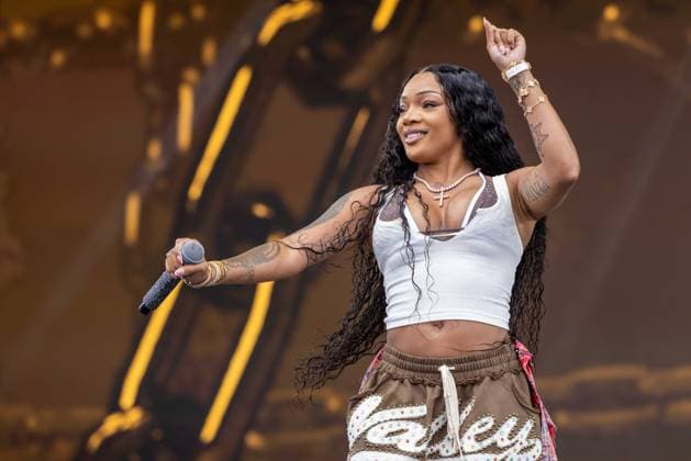 August 7, 2026, San Francisco, California, USA: Rapper GLORILLA (GLORIA WOODS) during Outside Lands Music Festival in San Francisco, California San Francisco USA  - ZUMAs135 20260807_zap_s135_137 Copyright: xDanielxDeSloverx