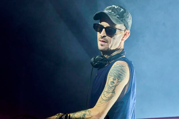 Robin Schulz live beim Sommerfestival 2026 in der Autostadt. Wolfsburg, 07.08.2026 *** Robin Schulz live at the 2026 Summer Festival at Autostadt Wolfsburg, August 7, 2026 Foto:xU.xStammx xFuturexImagex schulz_6822