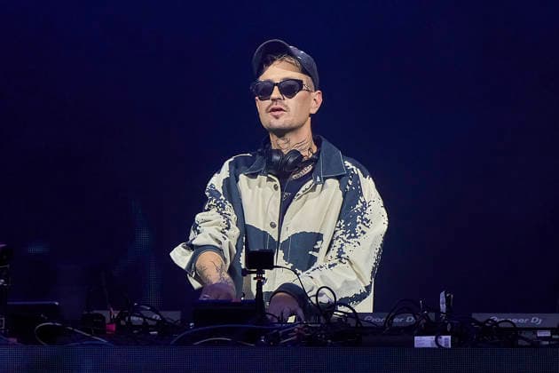 Robin Schulz live beim Sommerfestival 2026 in der Autostadt. Wolfsburg, 07.08.2026 *** Robin Schulz live at the 2026 Summer Festival at Autostadt Wolfsburg, August 7, 2026 Foto:xU.xStammx xFuturexImagex schulz_6807