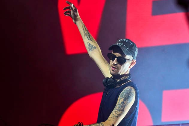 Robin Schulz live beim Sommerfestival 2026 in der Autostadt. Wolfsburg, 07.08.2026 *** Robin Schulz live at the 2026 Summer Festival at Autostadt Wolfsburg, August 7, 2026 Foto:xU.xStammx xFuturexImagex schulz_6817