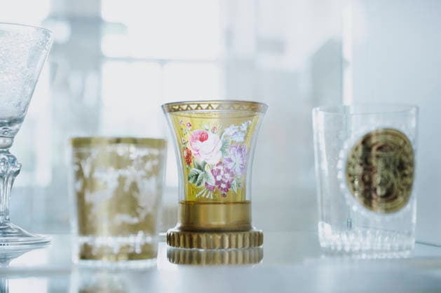 The State Museum of Glass and Costume Jewelry presents newly acquired exhibits - sculptures by Jan Exnar and Bohumil Elias Jr., as well as part of the historical glass collection from the estate of theater and film director Petr Weigl in its exhibition in Jablonec nad Nisou, Czech Republic, August 6, 2026. (CTKxPhoto RadekxPetrasek) CTKPhotoP2026080701965  CTKPhotoP2026080701965