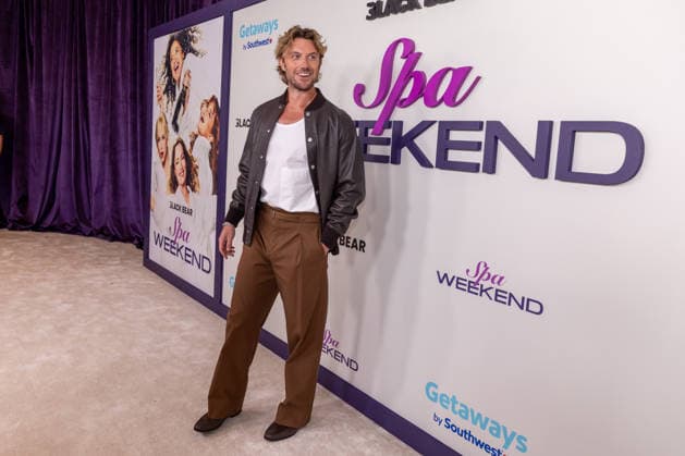 LAS VEGAS, NV - August 7, 2026 : ***HOUSE COVERAGE*** Adam Demos pictured at the Las Vegas World Premiere of Black Bear™s SPA WEEKEND at the BleauLive Theater at Fontainebleau Las Vegas in partnership with Getaways by Southwest in Las Vegas, NV on August 7, 2026. Copyright: xGDPxPhotos xMediaPunchx