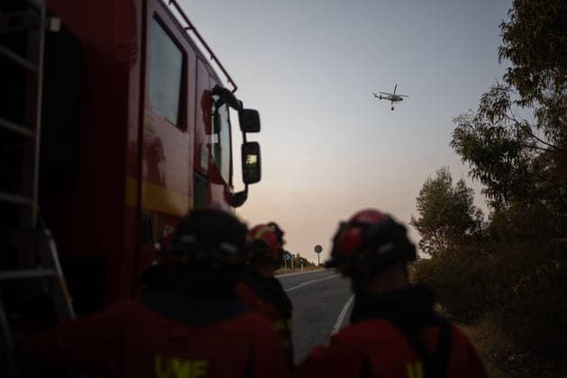The wildfire in Niebla, Huelva, remains active, with more than 4,000 hectares affected The wildfire in Niebla, Huelva, remains active, with more than 4,000 hectares affected August 8, 2026, in Niebla, Huelva, Andalusia, Spain The wildfire that broke out this past Thursday in the Raboconejo area of Niebla, Huelva, has spread to over 4,000 hectares, and the emergency phase—Operational Level 2—remains in effect, due to constantly shifting winds that are hampering the efforts of more than 300 firefighters working to extinguish it. AUGUST 8, 2026 Niebla, Huelva, Andalusia, Spain Niebla, Huelva, Andalusia, Spain Spain  Copyright: xClaraxCarrascox 7706219