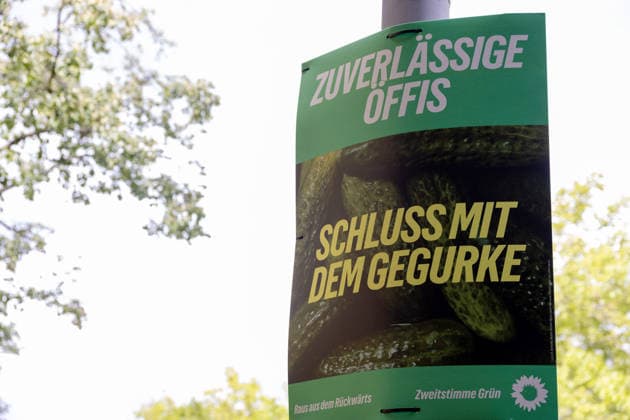 Wahl zum Abgeordnetenhaus, Wahlplakate in Berlin, 07.08.2026 Plakat Schluss mit dem Geurke GRÜNE - Wahlplakate der Parteien zur 20.Wahl des Abgeordnetenhauses von Berlin und den Bezirksverordnetenversammlungen, Berliner Stadtgebiet, Berlin, 07.8.26 Berlin Berliner Stadtgebiet Berlin Deutschland *** Election to the House of Representatives, campaign posters in Berlin, August 7, 2026, Put an End to the Geurke poster; Green Party election posters for the 20th election to the Berlin House of Representatives and the district councils, Berlin metropolitan area, Berlin, August 7, 2026, Berlin, Berlin metropolitan area, Berlin, Germany Copyright: xHolgerxMuchx