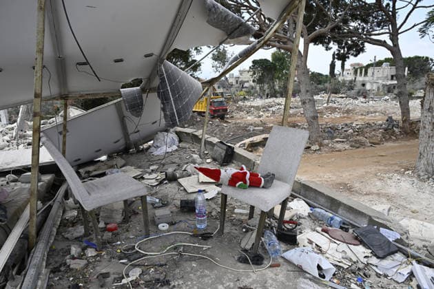 Israeli army enter Lebanon s Western Zawtar in violation of Framework Agreement WESTERN ZAWTAR, LEBANON - AUGUST 08: A view of debris of a building after Israeli forces re-entered the southern town of Western Zawtar overnight violating the Framework Agreement reached between Israel and Lebanon that envisions a phased withdrawal, in Zawtar al-Sharqiyah, Lebanon on August 08, 2026. Houssam Shbaro Anadolu Western Zawtar Lebanon. Editorial use only. Please get in touch for any other usage.  Copyright: x2026xAnadoluxHoussamxShbarox