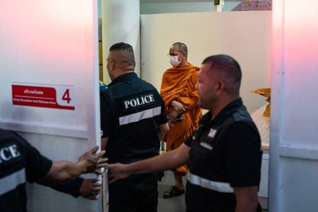 School shooting in Nonthaburi, Thailand BANGKOK, THAILAND AUGUST 8, 2026 (PHOTO ESSAY): Rescue workers, forensic personnel and grieving relatives transfer the coffins of victims from the Institute of Forensic Medicine in Bangkok following the school shooting in Nonthaburi, Thailand, on August 8, 2026. The attack left at least eight people dead and 22 others injured. The photo essay documents the release of the victims bodies to their families and the work of emergency responders and volunteers during the recovery process. BANGKOK Thailand Copyright: x xTEERAxNOISAKRANx xJNAxPressx