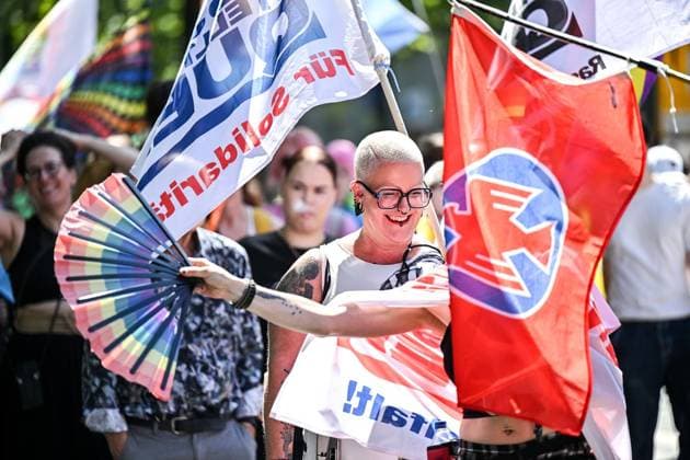 Ruhr Pride CSD ** NUR FÜR REDAKTIONELLE ZWECKE ** EDITORIAL USE ONLY **<p>Ruhr Pride CSD am Samstag, 8. August 2026 in Essen. Tausende nehmen an der Queeren Parade teil. Deutschland NRW Essen Copyright: VladimirxWegener *** Ruhr Pride CSD ** FOR EDITORIAL PURPOSES ONLY ** EDITORIAL USE ONLY ** p Ruhr Pride CSD on Saturday, August 8, 2026, in Essen Thousands take part in the Queer Parade Germany NRW Essen Copyright VladimirxWegener Copyright: VladimirxWegener doc872lb98uv526whzz1b6t ,EDITORIAL USE ONLY