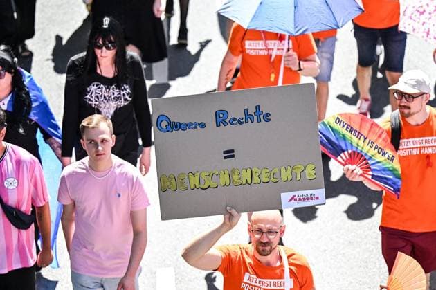 Ruhr Pride CSD ** NUR FÜR REDAKTIONELLE ZWECKE ** EDITORIAL USE ONLY **<p>Ruhr Pride CSD am Samstag, 8. August 2026 in Essen. Tausende nehmen an der Queeren Parade teil. Deutschland NRW Essen Copyright: VladimirxWegener *** Ruhr Pride CSD ** FOR EDITORIAL PURPOSES ONLY ** EDITORIAL USE ONLY ** p Ruhr Pride CSD on Saturday, August 8, 2026, in Essen Thousands take part in the Queer Parade Germany North Rhine-Westphalia Essen Copyright VladimirxWegener Copyright: VladimirxWegener doc872lb40g0d4ci46r1b6t ,EDITORIAL USE ONLY
