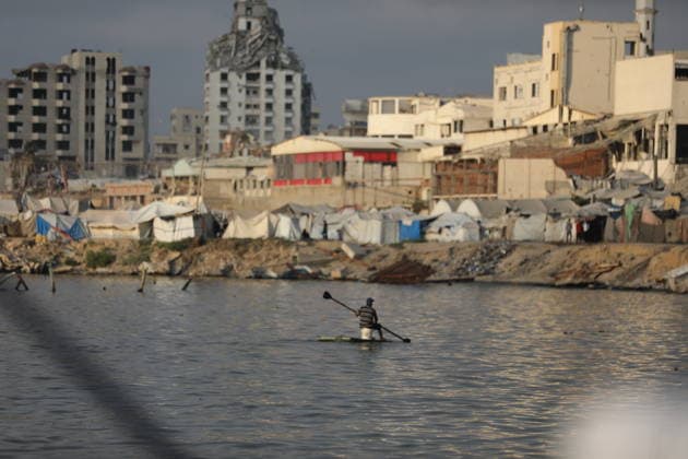 Displaced Palestinians endure harsh conditions in Gaza City beach tents Displaced Palestinians struggle to continue their daily lives inside deteriorating tents crowded along the beach in Gaza City, on August 7, 2026. Families face harsh living conditions amid prolonged displacement and the war. Photo by Bilal Osama apaimages Gaza city Gaza Strip Palestinian Territory 080826_Gaza_BO_03(28) Copyright: xapaimagesxBilalxOsamax xapaimagesx