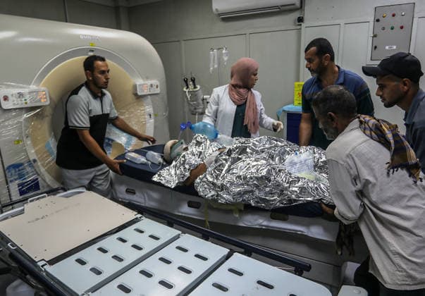 Nine Palestinians were injured by fire from the Israeli army in Gaza KHAN YUNIS, GAZA, PALESTINE - AUGUST 08: Thirteen-year-old Saba al-Hashash, injured in the neck by Israeli fire, receives emergency medical treatment at Nasser Hospital in Khan Yunis, southern Gaza Strip, Palestine on August 08, 2026. At least nine Palestinians, including four children, were injured after Israeli forces opened fire on civilians in the area. Abed Rahim Khatib Anadolu Khan Yunis Gaza. Editorial use only. Please get in touch for any other usage.  Copyright: x2026xAnadoluxAbedxRahimxKhatibx