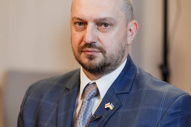 New Belarus Conference in Warsaw - 08 Aug 2026 Iaroslav Chornogor, Ambassador-at-Large of the Ukrainian Foreign Ministry responsible for contacts with Belarusian democratic forces, prepares for an interview on the sidelines of the New Belarus Conference. The New Belarus Conference was held in Warsaw bringing together representatives of Belarusian democratic forces, activists, former political prisoners, civil society representatives and international partners. The conference was held ahead of the sixth anniversary of the August 2020 presidential election in Belarus and focused on political and social changes in recent years, support networks for Belarusians and Belarus, the regional outlook and the role of Belarusian democratic forces in th Copyright: xVolhaxShukailax xSOPAxImagesx VSHUKAILA_3835