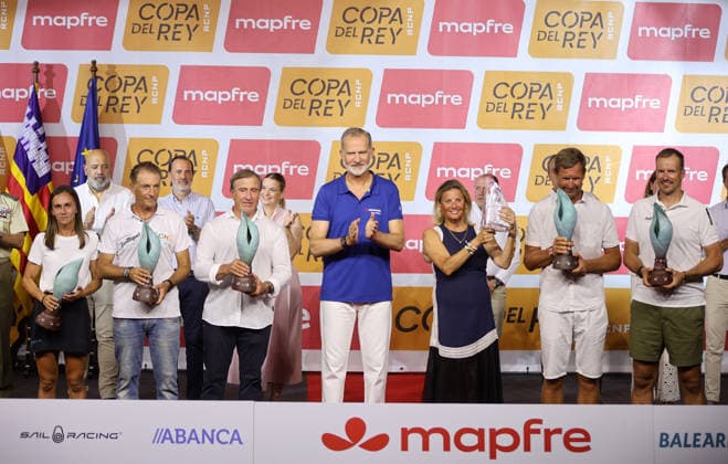 King Felipe VI Presents Awards to the Champions of the 44th Copa del Rey de Vela King Felipe VI during the awards ceremony for the 44th Copa del Rey de Vela Mapfre at the Almudaina Palace, on August 8, 2026, in Palma de Mallorca, Balearic Islands, Spain. This is one of the most important regattas in the Mediterranean, which has met participation expectations, featuring six highly competitive classes and already exceeding 100 registered teams representing nearly twenty countries, with nearly a thousand sailors in a competition that begins on Tuesday, August 4, and ends on Saturday, August 8. AWARDS REGATTAS SAILING BOATS Raú Palma de Mallorca Palma de Mallorca Spain  Copyright: xRaulxTerrelx 7706597