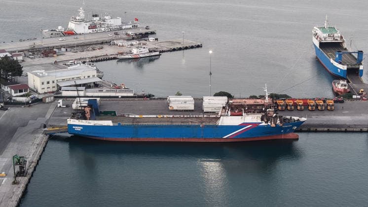 (260808) -- SAMSUN, Aug. 8, 2026 -- The cargo vessel Nadezhda which was attacked by drones, is docked at the port of Samsun, T¨¹rkiye, Aug. 8, 2026. A Turkish cargo vessel was attacked by drones about 30 nautical miles off Russia s Black Sea port of Novorossiysk, injuring four crew members, three of them Turkish nationals, T¨¹rkiye s Ihlas News Agency reported Monday. ( Handout via Xinhua) T?RKIYE-SAMSUN-CARGO VESSEL-BLACK SEA ATTACK-PORT MustafaxKaya 