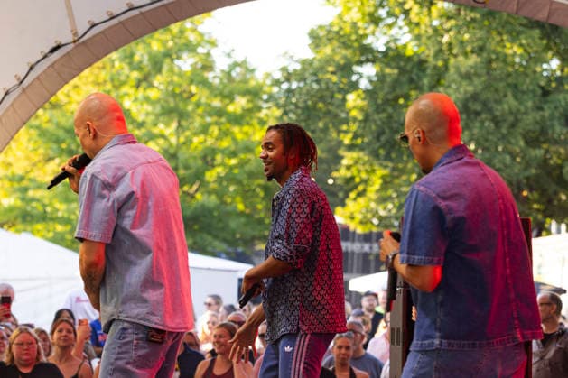 Culcha Candela live beim Monster Open Air im Amphitheater Hanau Culcha Candela live im Amphitheater Hanau, Auftritt von Culcha Candela beim Monster Open Air, Open-Air-Konzert am 8. August 2026 in Hanau, Konzertbeginn gegen 19:30 Uhr, Culcha Candela während des Live-Auftritts auf der Bühne, Musiker und Sänger während des Konzerts, Background-Tänzer und Background-Sänger während der Bühnenshow, Tanz- und Gesangseinlagen auf der Bühne, Live-Musik vor Publikum, Bühnenshow und Konzertatmosphäre im Amphitheater Hanau, Fans und Konzertbesucher während der Veranstaltung, gastronomisches Angebot mit Speisen und Getränken auf dem Veranstaltungsgelände, sommerliches Open-Air-Konzert in Hanau, Hessen, Deutschland. Hanau Main-Kinzig-Kreis
