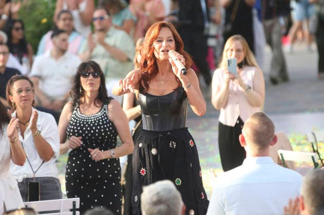 Andrea Berg in der ZDF-Musikshow Die Giovanni Zarrella Show - Die große Sommerparty auf dem Mainzer Lerchenberg. Mainz, 08.08.2026 *** Andrea Berg on the ZDF music show *The Giovanni Zarrella Show: The Big Summer Party at Lerchenberg in Mainz*, Mainz, August 8, 2026 Foto:xAgenturxWehnertx xGränzdörferx xFuturexImagex zarrella_mainz_6821