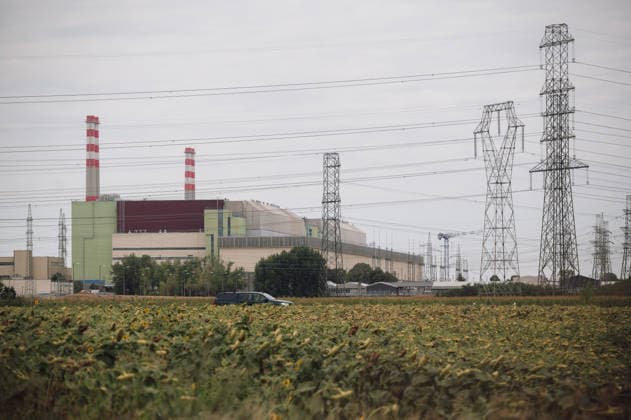 Hungarian nuclear power plant Paks runs on minimum due to water shortage PAKS, HUNGARY - AUGUST 9: General view of the Paks Nuclear Power Plant in Paks, Hungary on August 9, 2026. The plant is currently operating with only one of its four reactors at minimum output, an unprecedented situation in its nearly 40-year history, as historically low Danube water levels caused by severe drought have constrained the plant’s cooling capacity. Robert Nemeti Anadolu Paks Hungary. Editorial use only. Please get in touch for any other usage.  Copyright: x2026xAnadoluxRobertxNemetix
