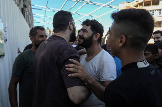 37 released Palestinian prisoners reach Gaza Strip KHAN YUNIS, PALESTINE - AUGUST 09 : Group of 37 Palestinian prisoners released by Israeli forces arrive, via the International Committee of the Red Cross (ICRC) in Khan Yunis, Palestine on August 09, 2026. Abed Rahim Khatib Anadolu Khan Yunis Gaza. Editorial use only. Please get in touch for any other usage.  Copyright: x2026xAnadoluxAbedxRahimxKhatibx