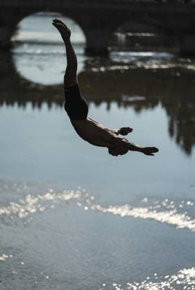 Bentbasa Cliff Diving 2026 in Sarajevo SARAJEVO, BOSNIA AND HERZEGOVINA - AUGUST 9: People jump during the 12th edition of the international Bentbasa Cliff Diving 2026 competition, which is held at Bentbasa, one of the most recognizable locations in Sarajevo, Bosnia and Herzegovina on August 9, 2026. Samir Jordamovic Anadolu Sarajevo Bosnia and Herzegovina. Editorial use only. Please get in touch for any other usage.  Copyright: x2026xAnadoluxSamirxJordamovicx