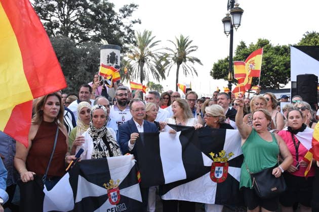 Rally in Ceuta to Demand Answers from Spain and Europe The president of the Autonomous City of Ceuta, Juan Jesús Vivas, during a rally under the slogan Enough Is Enough—Ceuta Won’t Give Up, in front of the Government Delegation headquarters, on August 9, 2026, in Ceuta, Spain. The rally, organized by religious communities and neighborhood associations, brought together thousands of people this Sunday in Ceuta’s Plaza de la Constitución to demand action in response to the situation created by the mass arrival of migrants on July 30. The organizers estimate attendance at more than 10,000 people, while the National Police put the number at over 5,000. AUGUST 9, 2026 Gabriela Sardá Nún Ceuta, Ceuta, Spain  Copyright: xGabrielaxSardaxNunezx 7707583