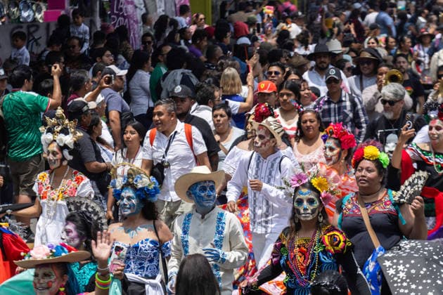 August 9, 2026, Mexico City, Mexico: The Mexico City government held the 17th Mega Calenda 2026, a cultural parade that traveled from the Angel of Independence along Paseo de la Reforma to the citys Zocalo, featuring participants in traditional clothing, dances and music, as part of International Indigenous Peoples Day and the 12th Festival of Indigenous Cultures, Indigenous Peoples and Native Neighborhoods of Mexico City. Mexico City Mexico - ZUMAl178 20260809_znp_l178_029 Copyright: xCristianxLeyvax
