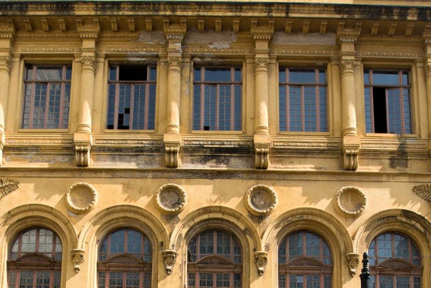 SaO PAULO, SP - 09.08.2026: A MOSTRA APOCALIPSE DE ALEX FLEMMING EM SP - The exhibition Apocalypse, by artist Alex Flemming, was presented this Sunday (9), at Palacete da SÃ , in the Historic Center of Sao Paulo. The series of paintings stems from the artist& 39;s reflection on the terrorist attacks on the Bataclan Theatre, in Paris. The historic building, built in 1919, was designed by architect Ramos de Azevedo. In the photo, the facade of Palacete da SÃ . x2995970x  VincentxBosson