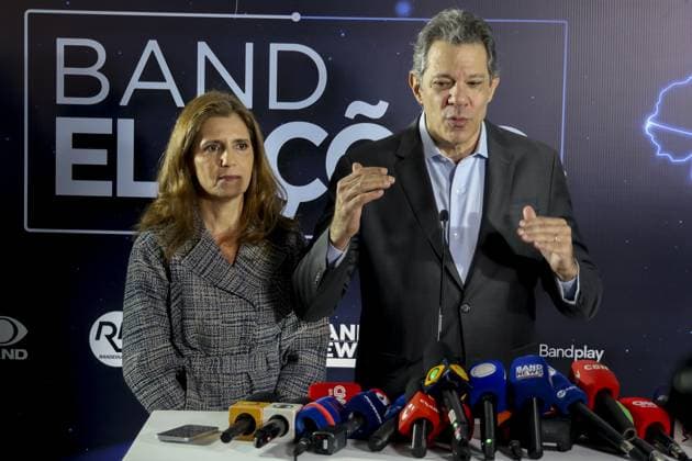 RECORD DATE NOT STATED Fernando Haddad arrives at Band for the first debate for the government of Sao Paulo. Sao Paulo (SP), 09 08 2026 2026 elections debate Band SP government Candidate for governor of Sao Paulo Fernando Haddad (PT) arrives at Band headquarters, alongside his wife Ana Estela Haddad this Sunday (9), to participate in the first debate between candidates for the Palacio dos Bandeirantes. Haddad will face the current governor and candidate for re-election, Tarcisio de Freitas (Republicanos). The debate starts at 8 pm.(Foto: Leco Viana Thenews2 imago images) Fernando Haddad arrives at Band for the first debate for the government of Sao Paulo.  Copyright: xLecoxVianax