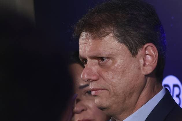 RECORD DATE NOT STATED Tarcisio de Freitas arrives at Band for debate on behalf of the Sao Paulo government. Sao Paulo (SP), 09 08 2026 2026 elections debate Band SP government The governor of Sao Paulo and candidate for re-election, Tarcisio de Freitas (Republicanos), arrives at Band headquarters alongside his wife Cristinne Freitas, this Sunday (9), to participate in the first debate between candidates for the government of Sao Paulo in the 2026 elections.(Foto: Leco Viana Thenews2 imago images) Tarcisio de Freitas arrives at Band for debate on behalf of the Sao Paulo government.  Copyright: xLecoxVianax